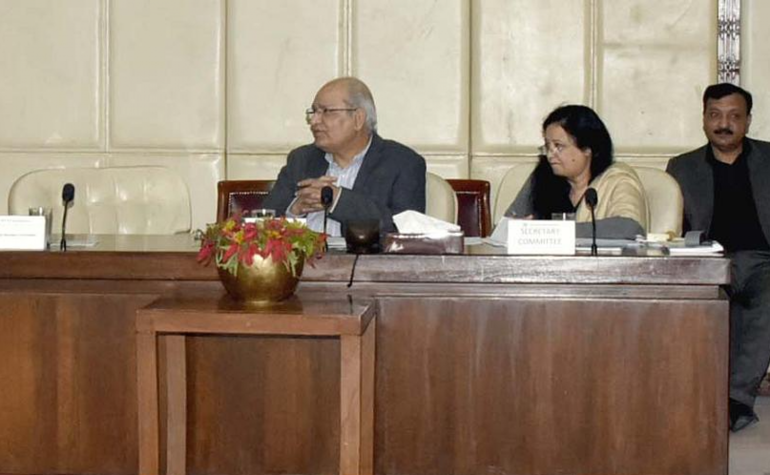 PFUJ, Senate sub-committee commend the efforts of MMFD for actively advocating for independent investigations in crimes against journalists and media workers. Express resolve to work together for joint objectives