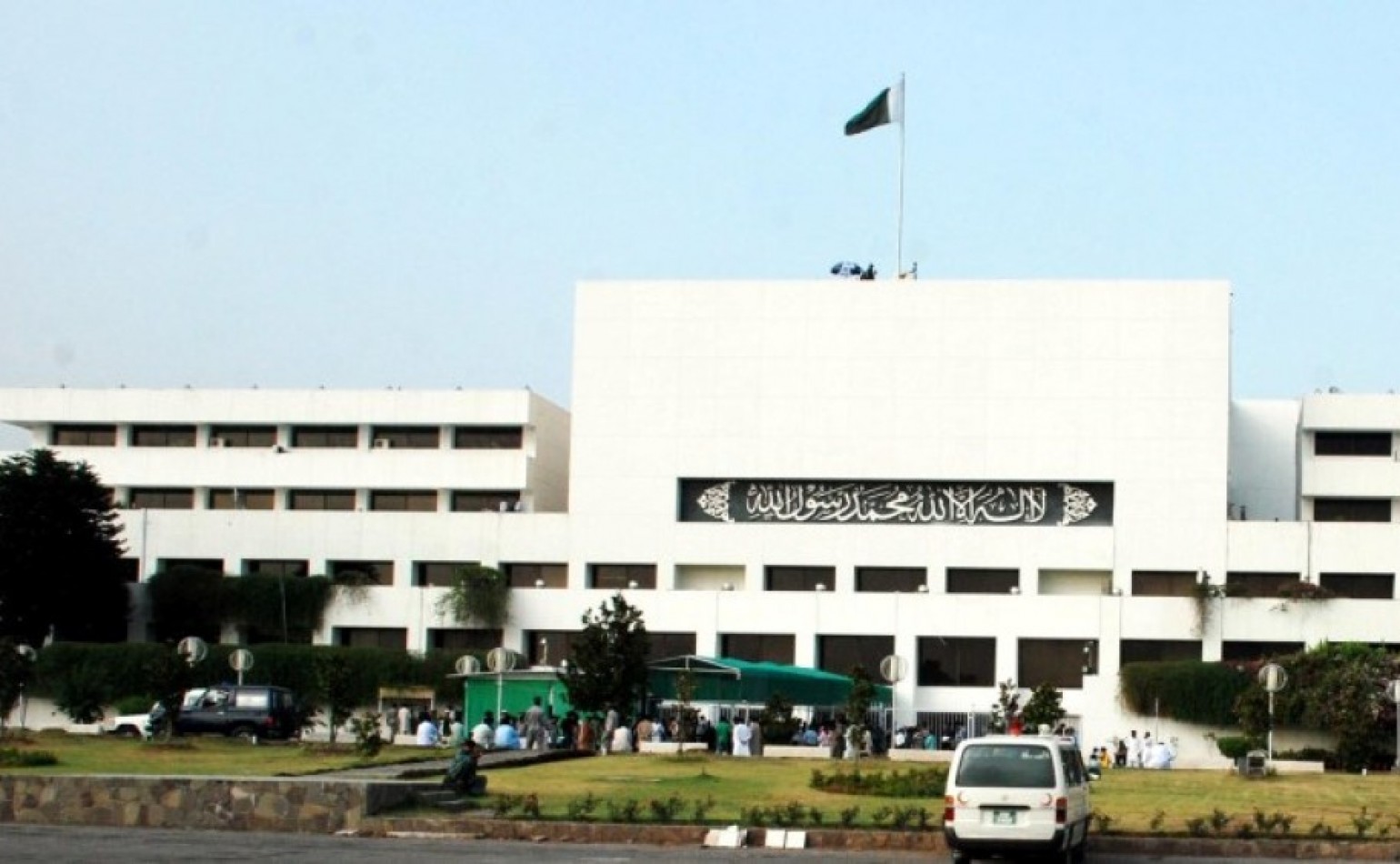 Media Matters for Democracy and Bytes for All call for more transparency in legislations around cyberspace; urge the government to not curb civil rights for counter-terrorism