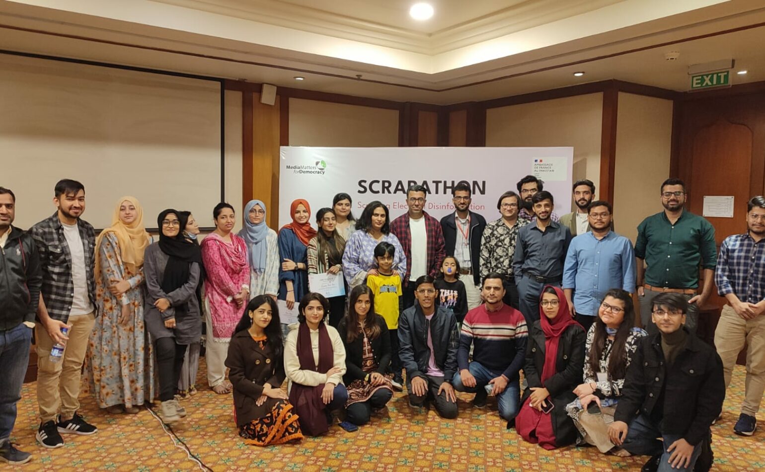 Scrapathon: A step towards a collaborative fact-checking tool for newsrooms